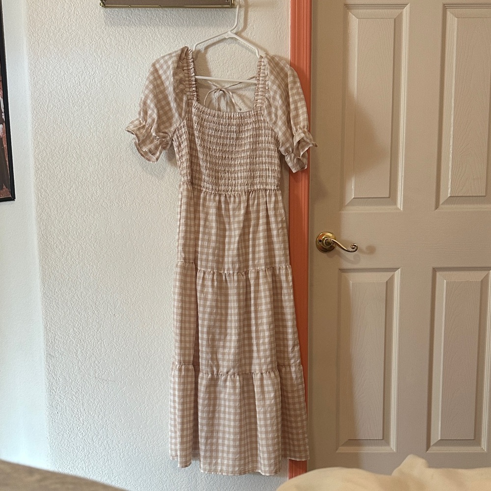 Gingham Puff Sleeve Midi Dress